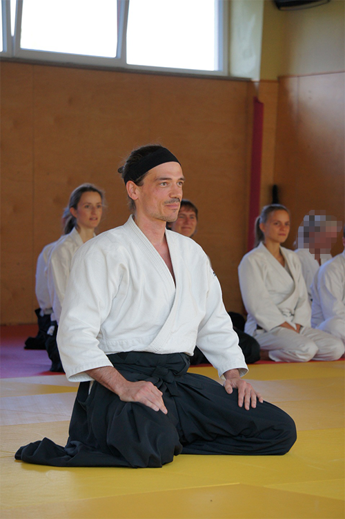 Aikido-Schule Thomas Beck | Aikido | Spirituelle Kampfkunst | Bokken-Praxis | Atemübungen | Aikido unterm Schlern | Berlin | Südtirol